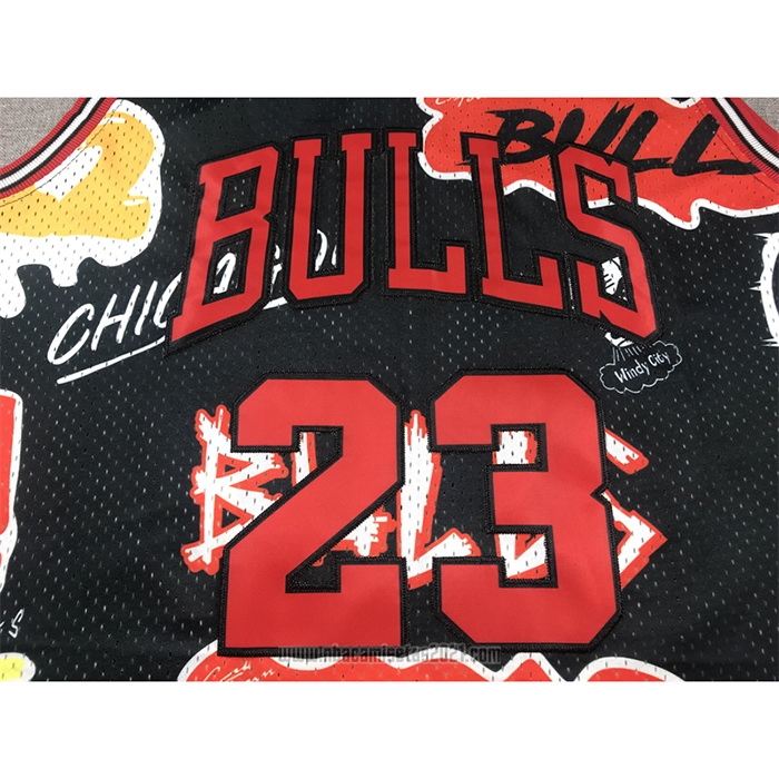 Camiseta Chicago Bulls Michael Jordan #23 Slap Sticker Mitchell & Ness 1997-98 Negro